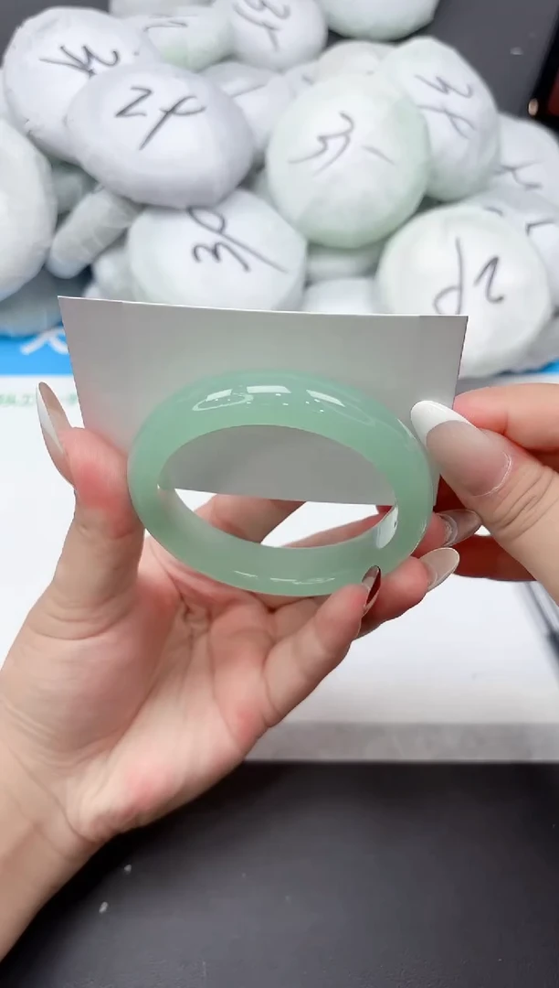 未镶嵌手镯石英质玉A29-55.2