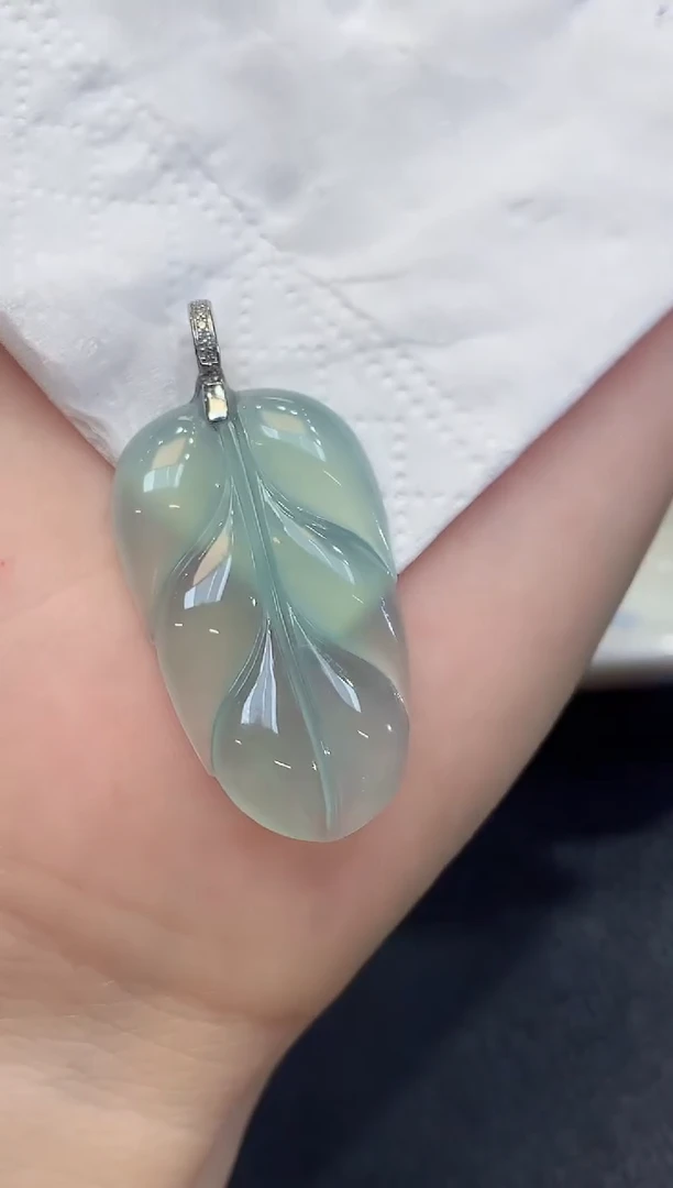 吊坠(不含链)18K金镶嵌翡翠A10