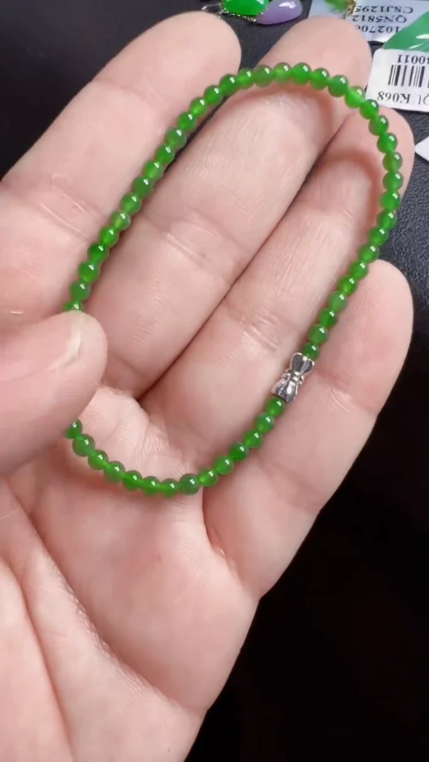 颈饰未镶嵌翡翠手串
