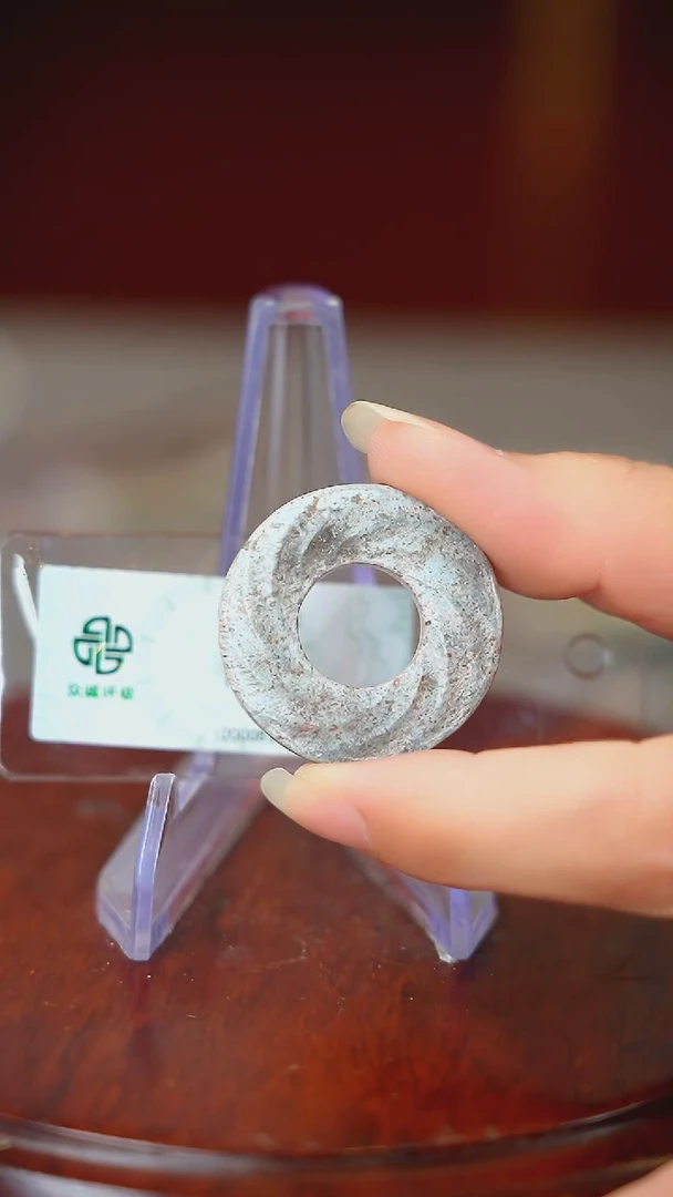 铜TY00825近现代 仿古玉弦纹玉璧