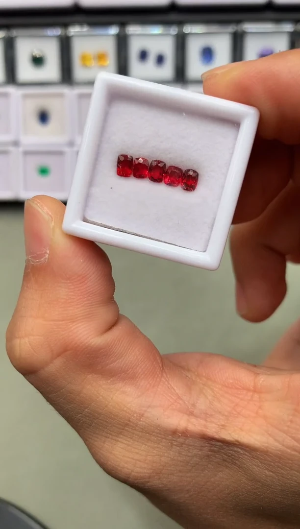 【闪购商品】定制尖晶石裸石未镶嵌枕型 绝地一盒5/P 1.09ct