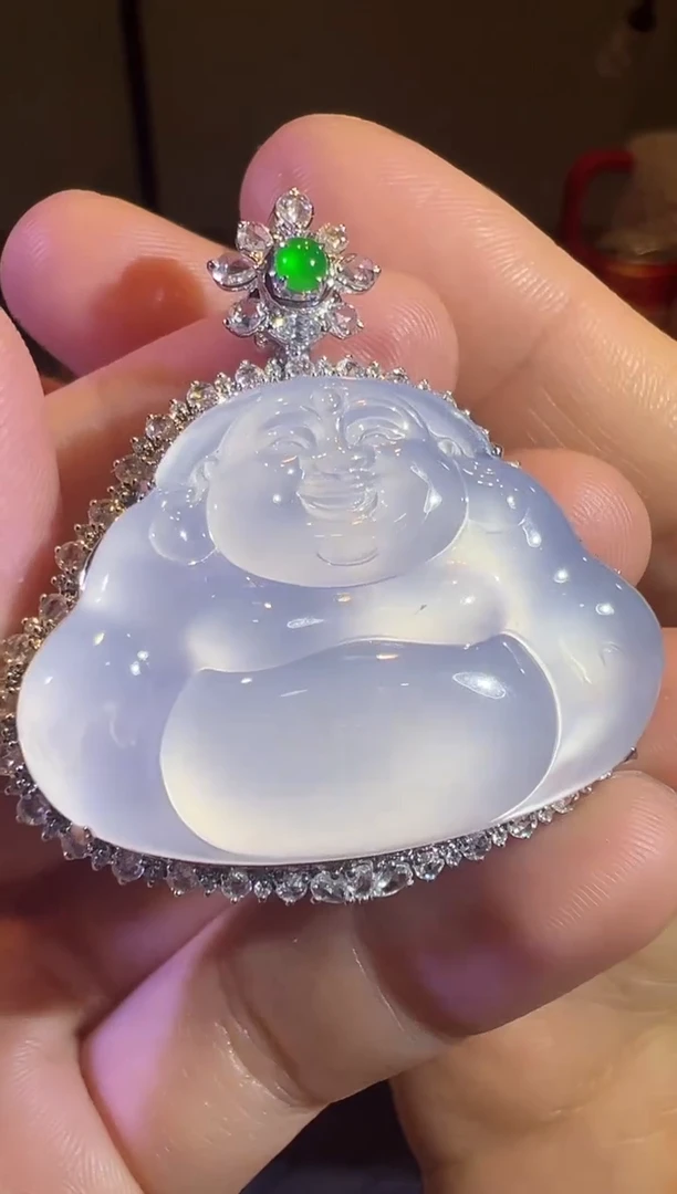 【闪购商品】翡翠吊坠(赠链)18K金镶嵌玻璃种茅台白大舒佛吊坠