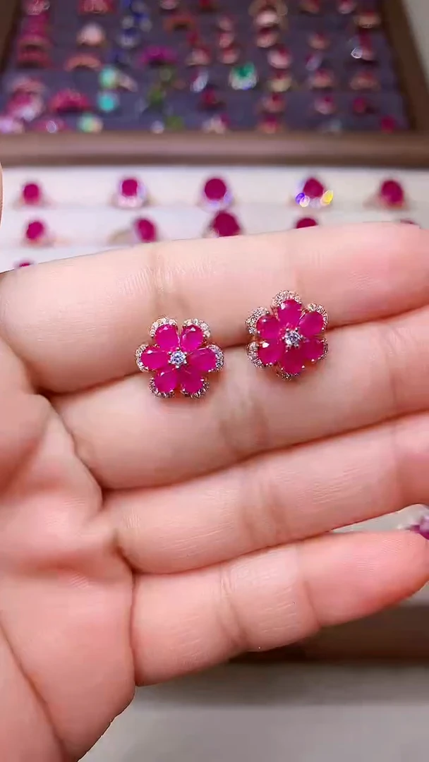 【闪购商品】红宝石耳饰银S925镶嵌000