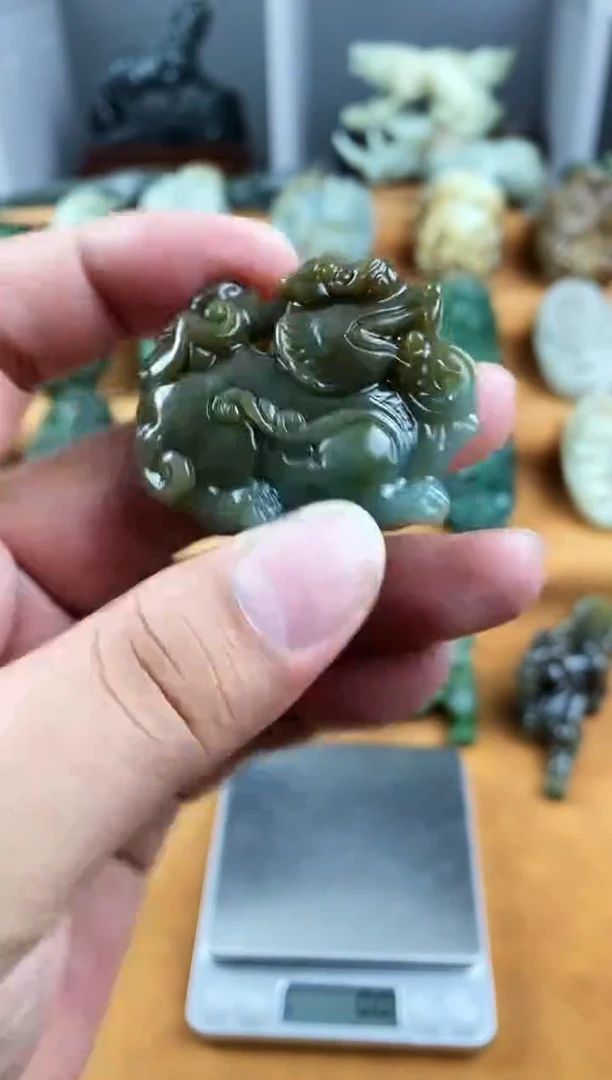 未镶嵌和田玉把件1