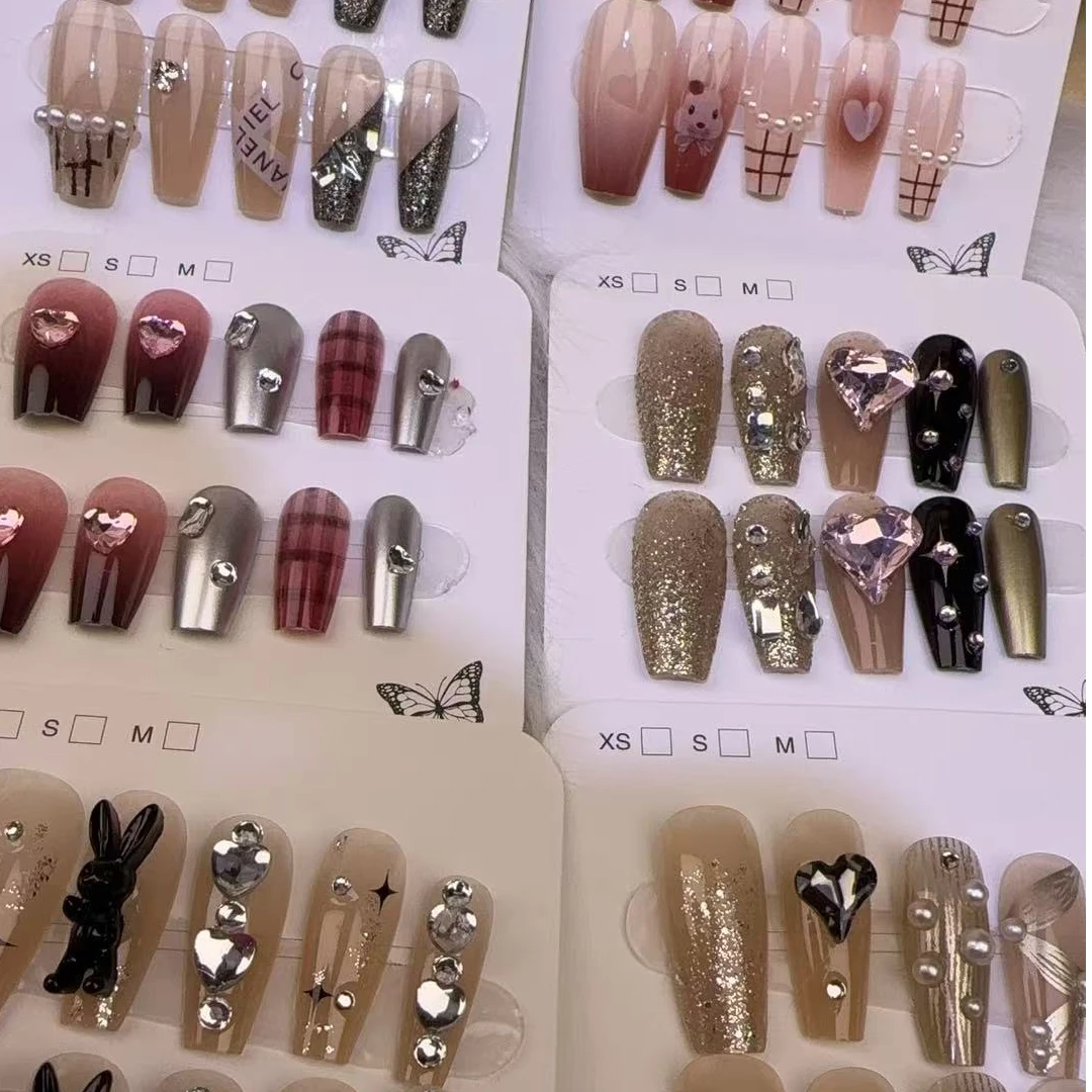 手工穿戴甲。默认微瑕介意的宝宝勿拍哦