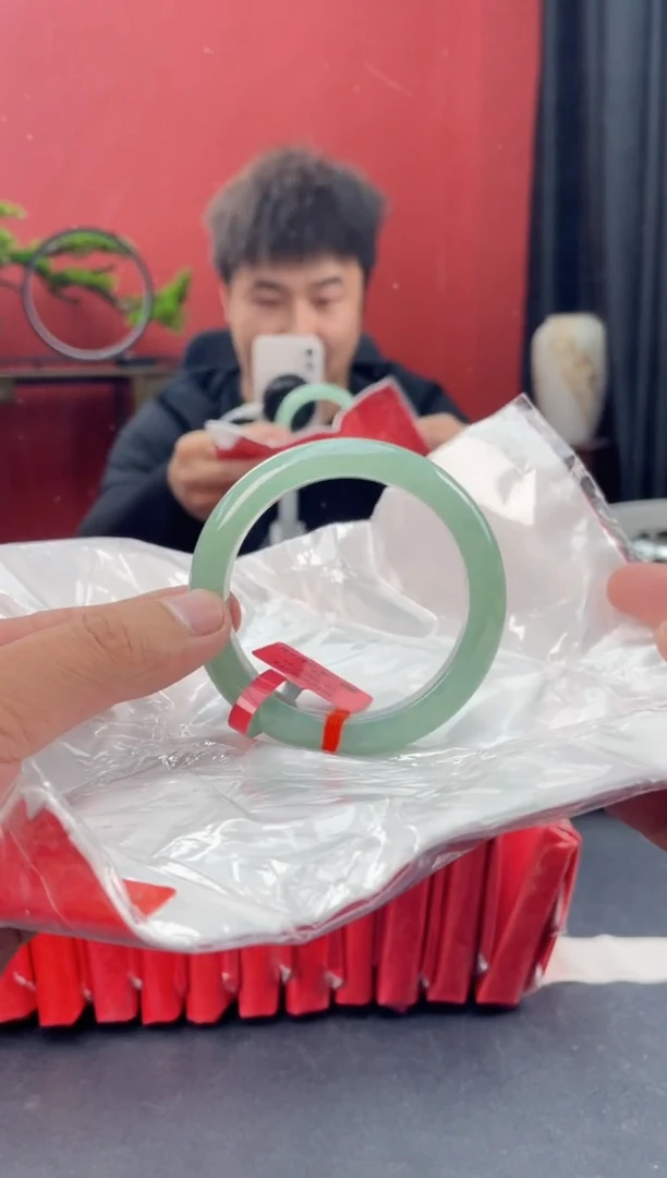 未镶嵌手镯翡翠4