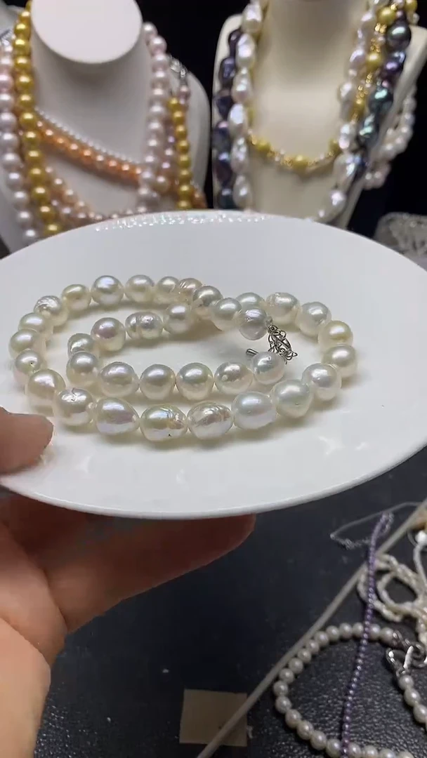 颈饰未镶嵌淡水珍珠多人