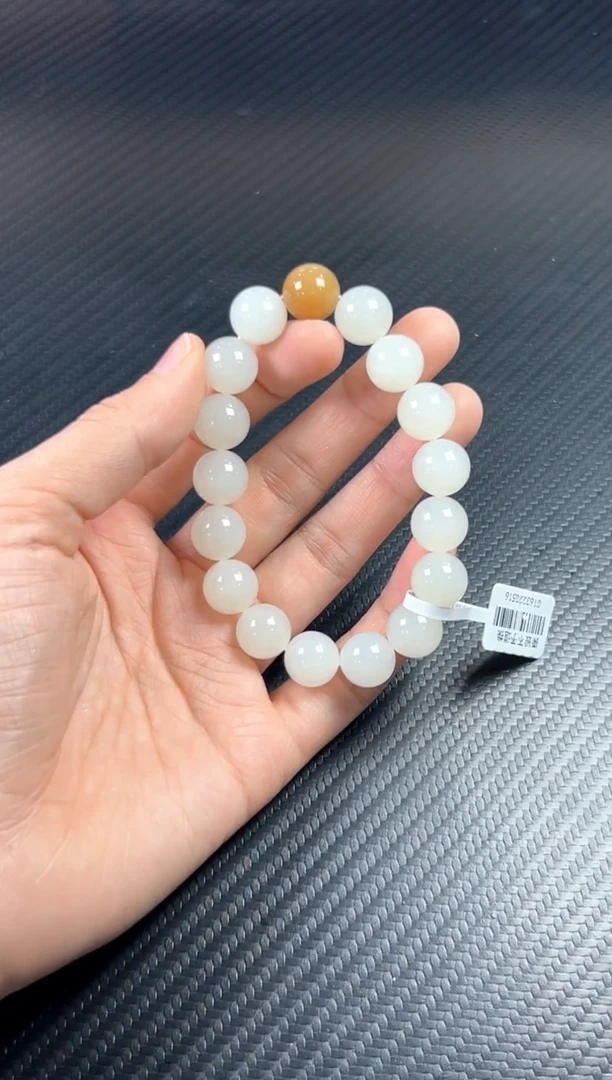 未镶嵌手串和田玉且末微色差金山卡12ps