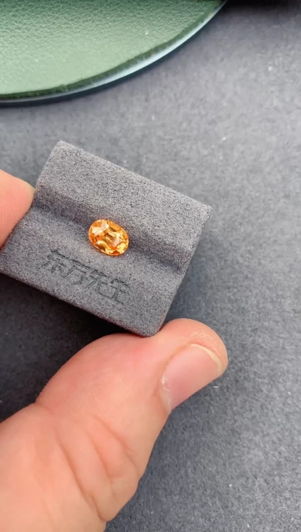 未镶嵌裸石石榴石（芬达石）1.4ct 芬达石 定制