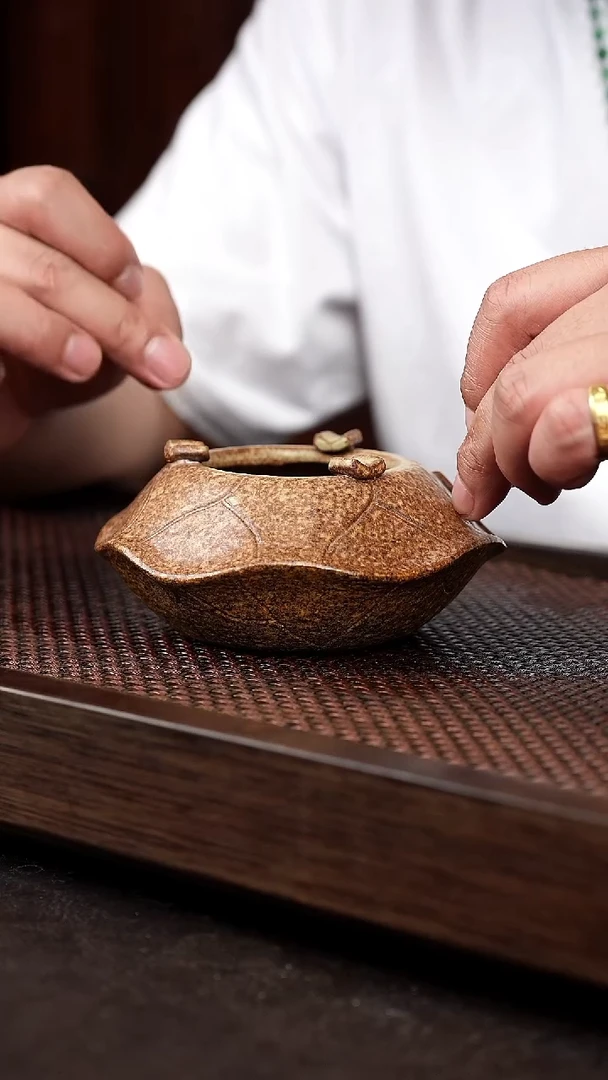 茶壶紫砂均釉荷叶烟灰缸