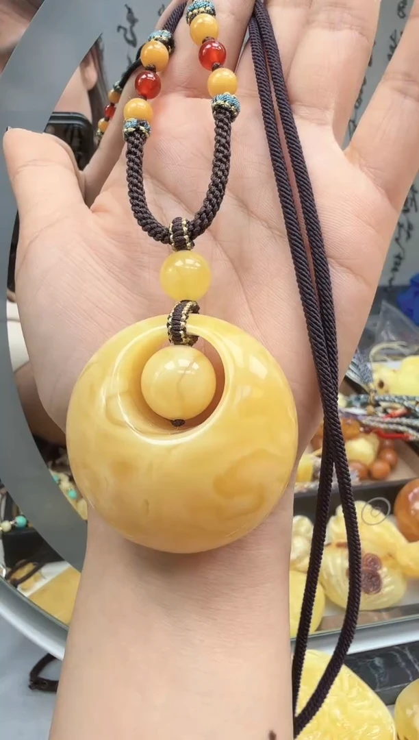 【闪购商品】琥珀裸石未镶嵌挂坠