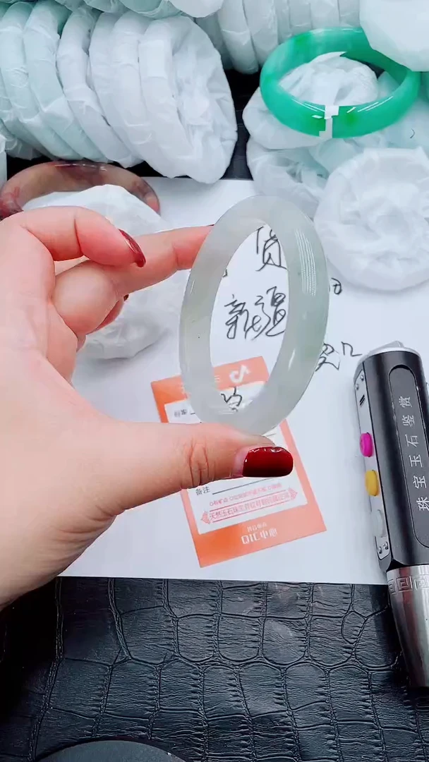 【闪购商品】石英质玉手镯未镶嵌S23-63-64