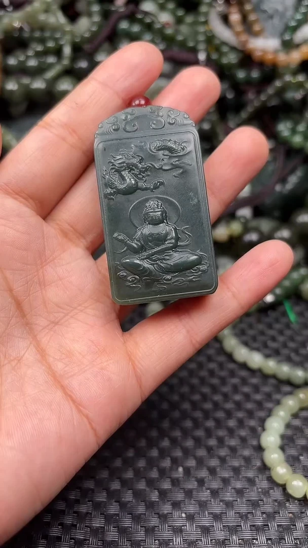 颈饰未镶嵌和田玉1