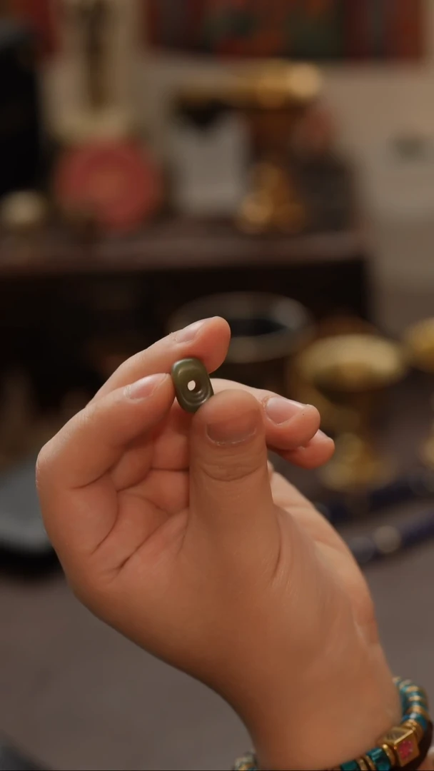 柏香籽/百香籽把件老地方玉