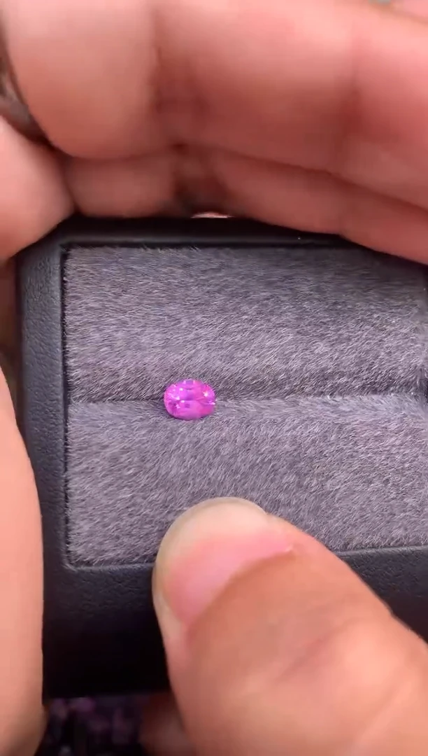 未镶嵌未镶嵌定制蓝宝石小*许80分粉蓝宝