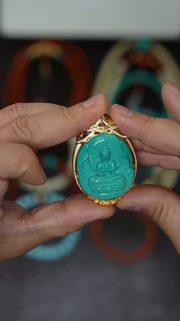 绿松石18K金镶嵌吊坠绿松石吊坠