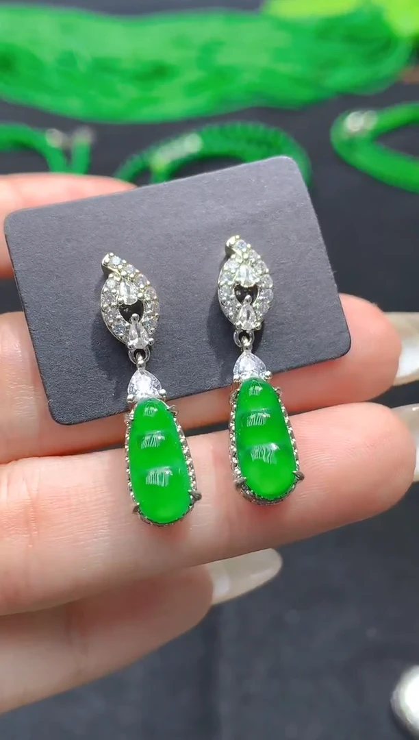 颈饰未镶嵌翡翠天然翡翠