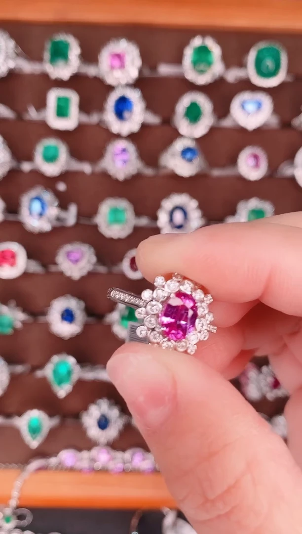 【闪购商品】彩色蓝宝石18K金戒指18K金镶嵌1