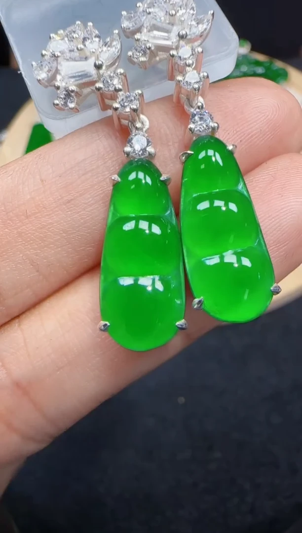 未镶嵌定制翡翠翡翠耳环111