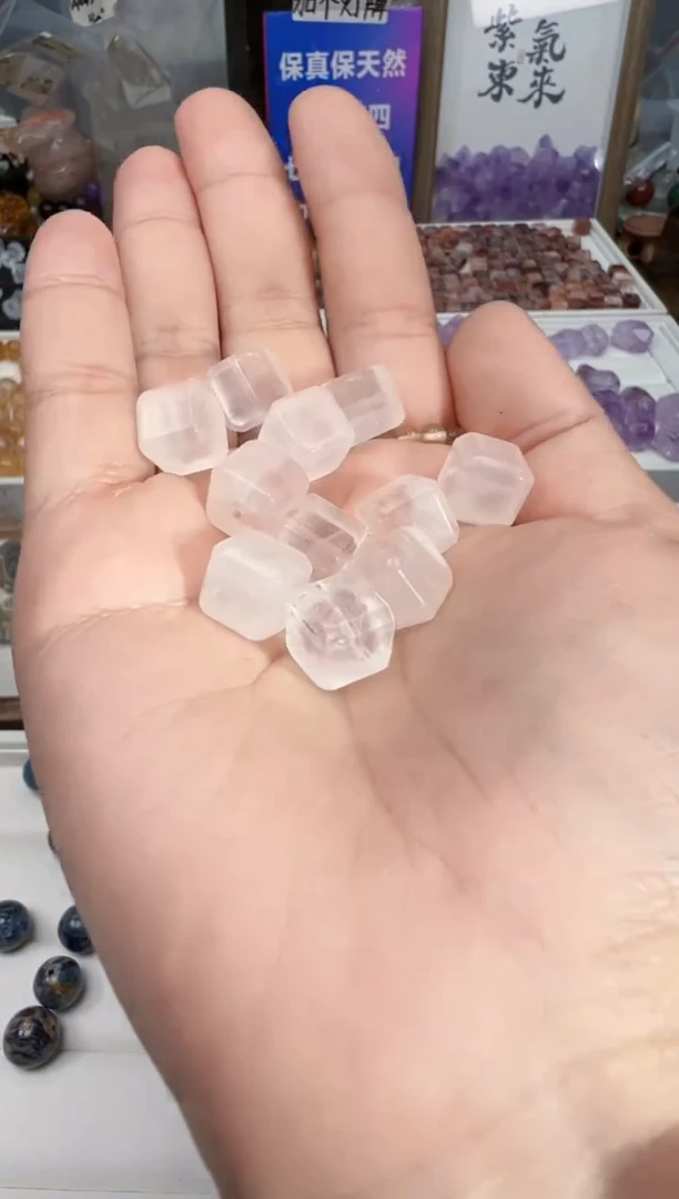 未镶嵌颈饰水晶 142a多样性发其一/4.17/1个