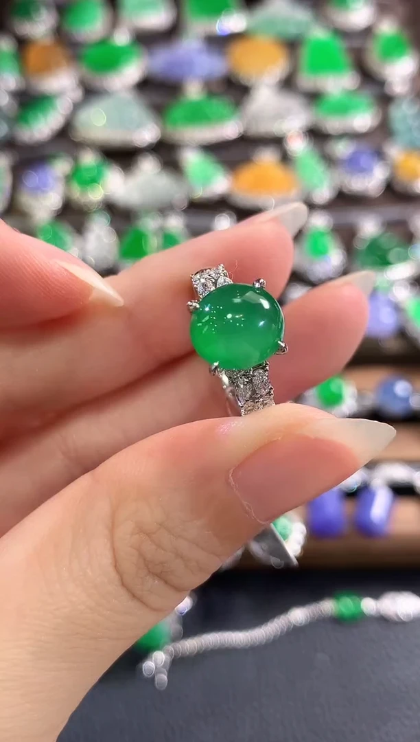 18K金镶嵌戒指翡翠焦*d114