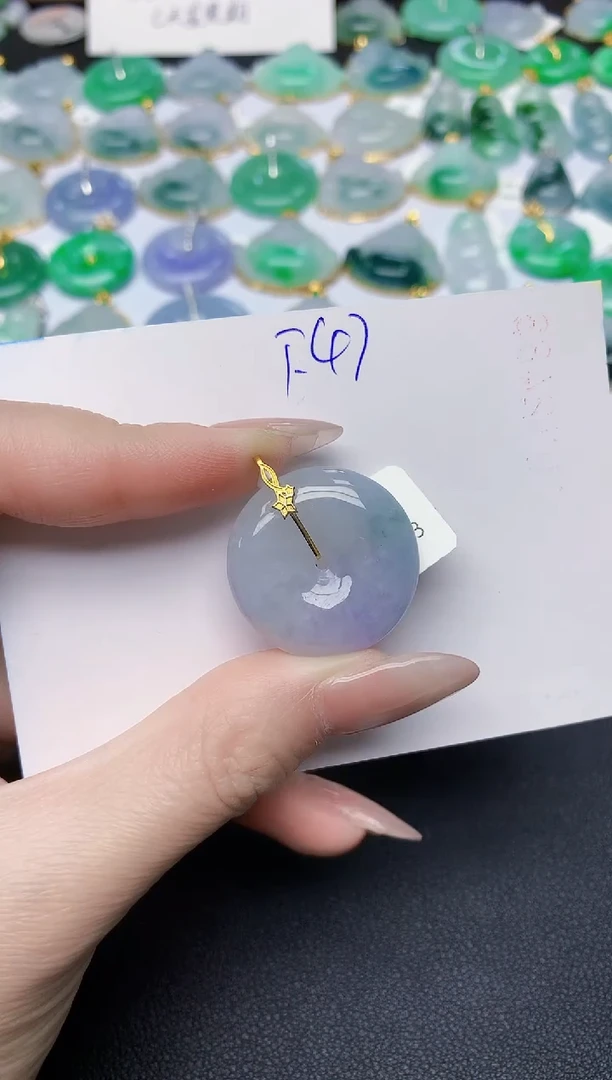 颈饰18K金镶嵌翡翠 天然缅甸A货翡翠百元以上9元证书费自理