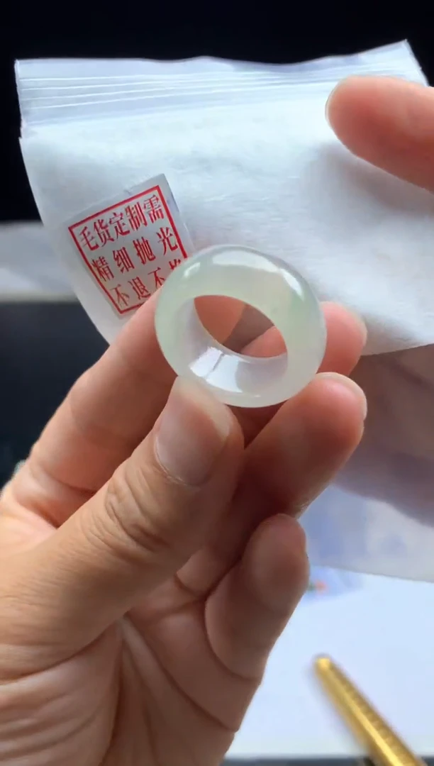 未镶嵌定制翡翠毛货需精细抛光戒圈 15#
