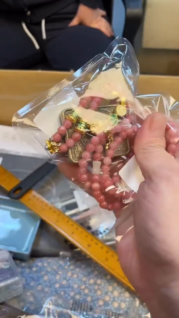 陈*梭如图所示 老崔精选