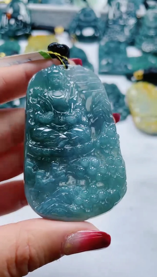 【闪购商品】翡翠颈饰未镶嵌