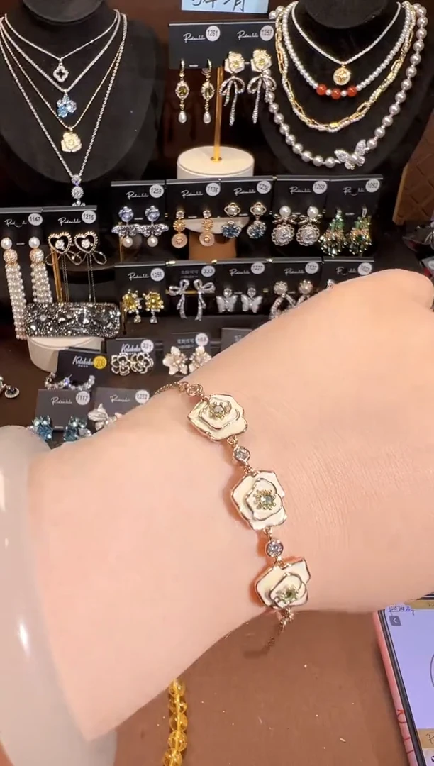 铜合金无925银里里 玫瑰雨露手链