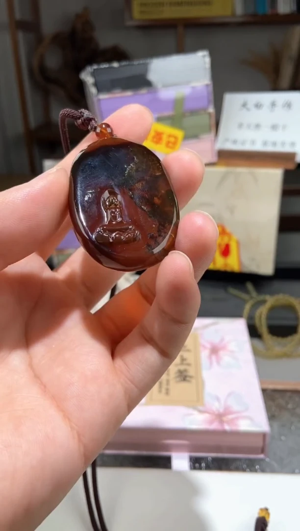琥珀颈饰未镶嵌棕蜜悟道
