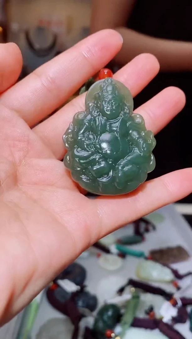 颈饰未镶嵌和田玉1