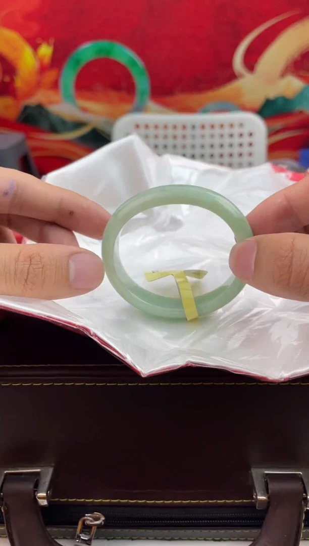 【闪购商品】翡翠手镯（贵妃镯）未镶嵌2翡翠手镯