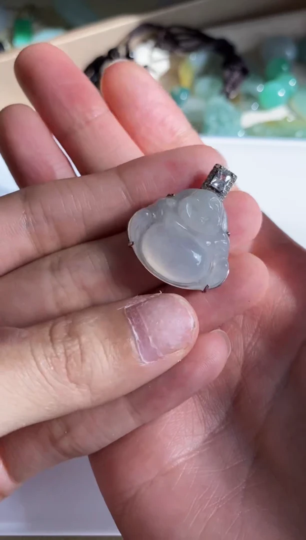 颈饰银S925镶嵌翡翠佛山