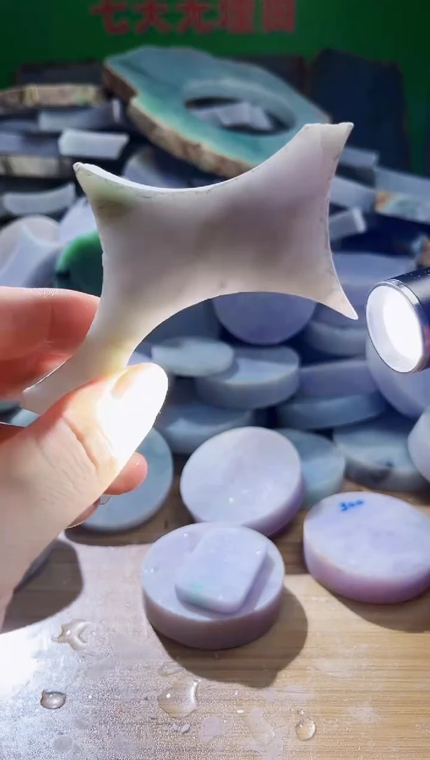 翡翠未镶嵌颈饰翡翠A货799