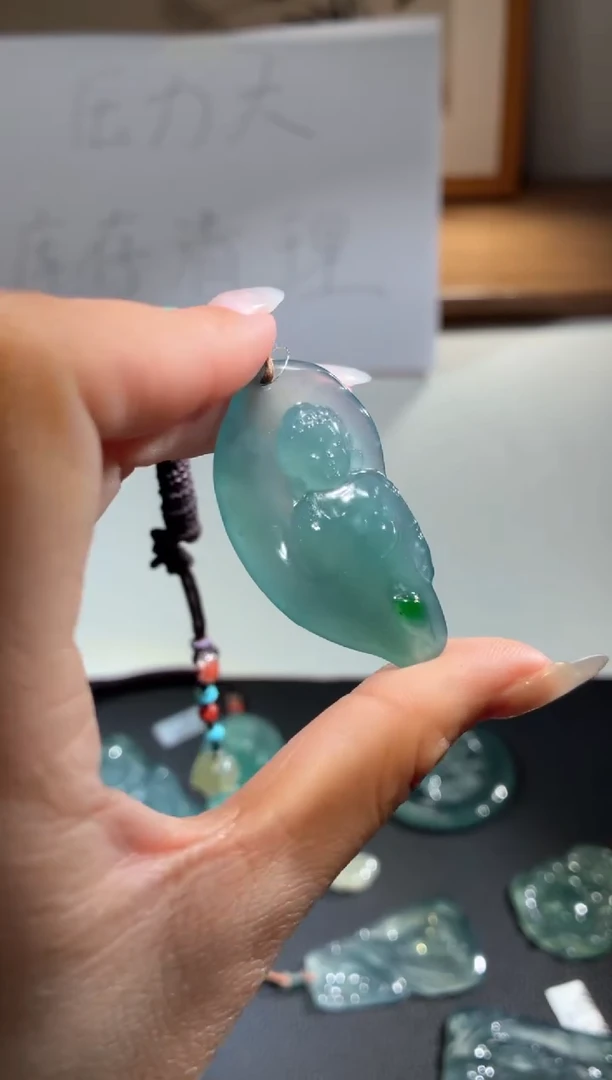 吊坠(不含链)未镶嵌翡翠天然翡翠A货