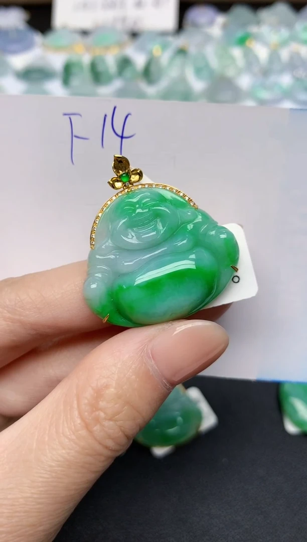 颈饰18K金镶嵌翡翠天然缅甸A货翡翠百元以上9元证书费自理