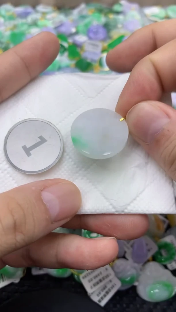 颈饰未镶嵌翡翠天然缅甸翡翠A货