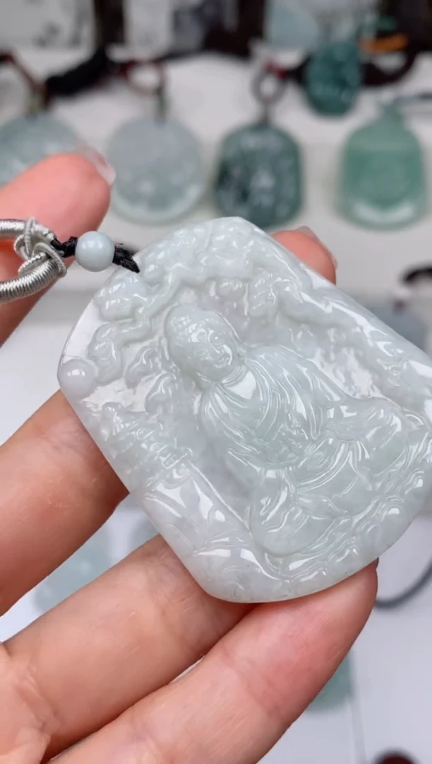 【闪购商品】翡翠颈饰未镶嵌吊坠