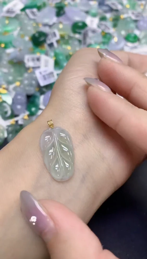 颈饰18K金镶嵌翡翠天然缅甸翡翠A货百元以上9元证书费自理
