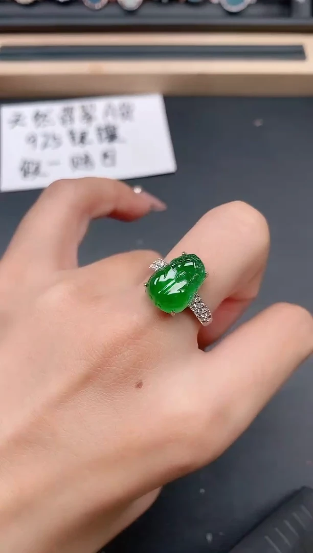 银S925镶嵌戒指翡翠111