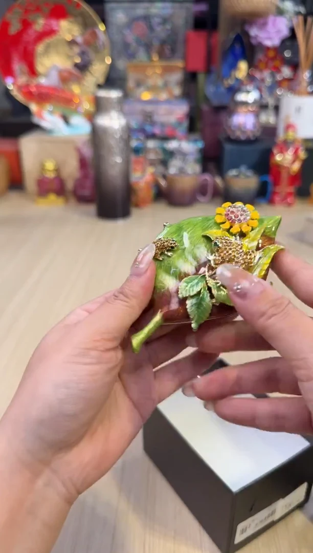 206七宝树叶青蛙