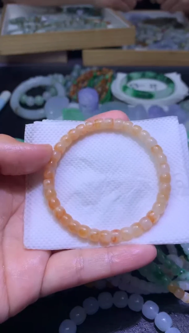 未镶嵌定制翡翠毛货