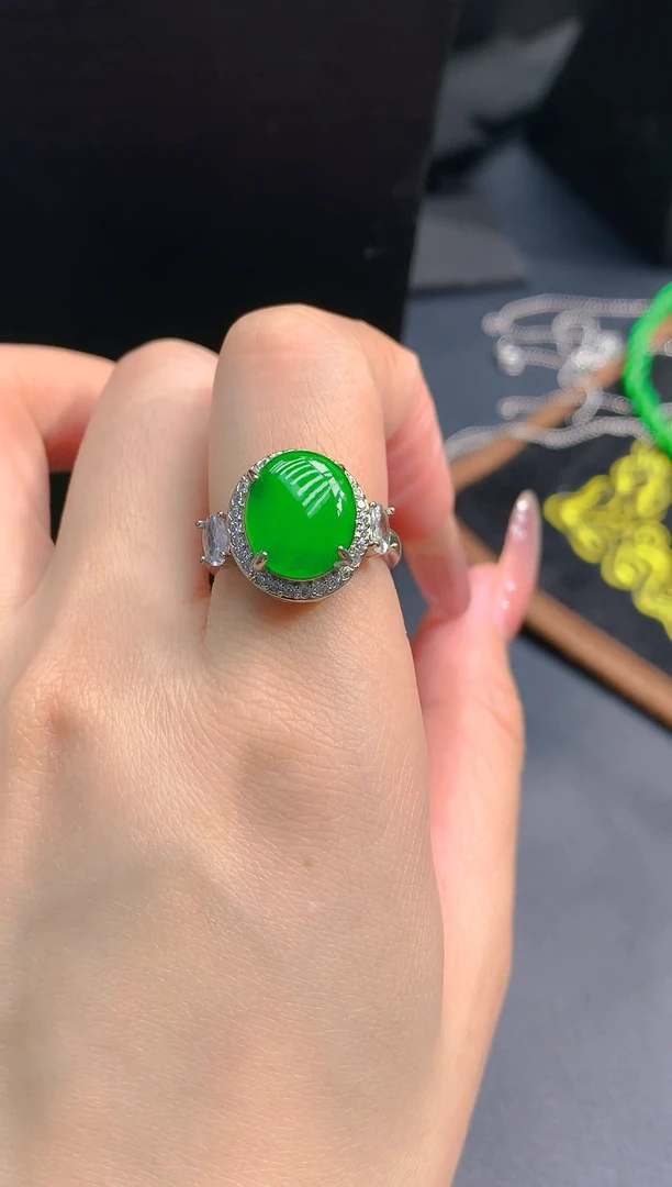 颈饰未镶嵌翡翠天然A货翡翠