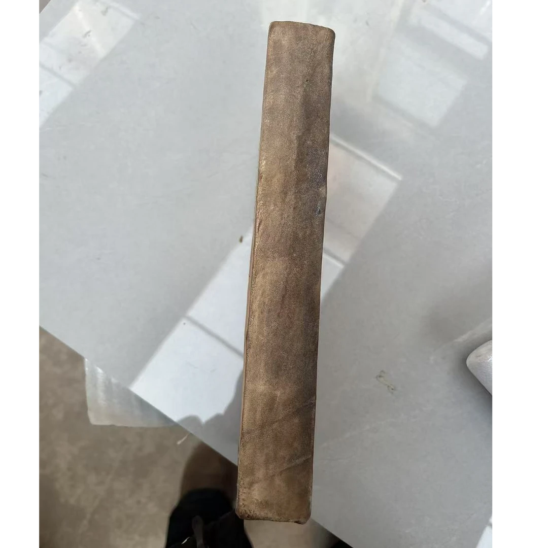 精品摆件奇牛皮书
