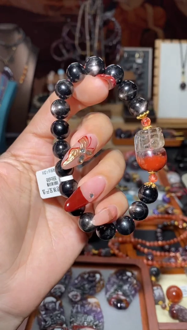 【闪购商品】水晶手串未镶嵌红极光貔貅