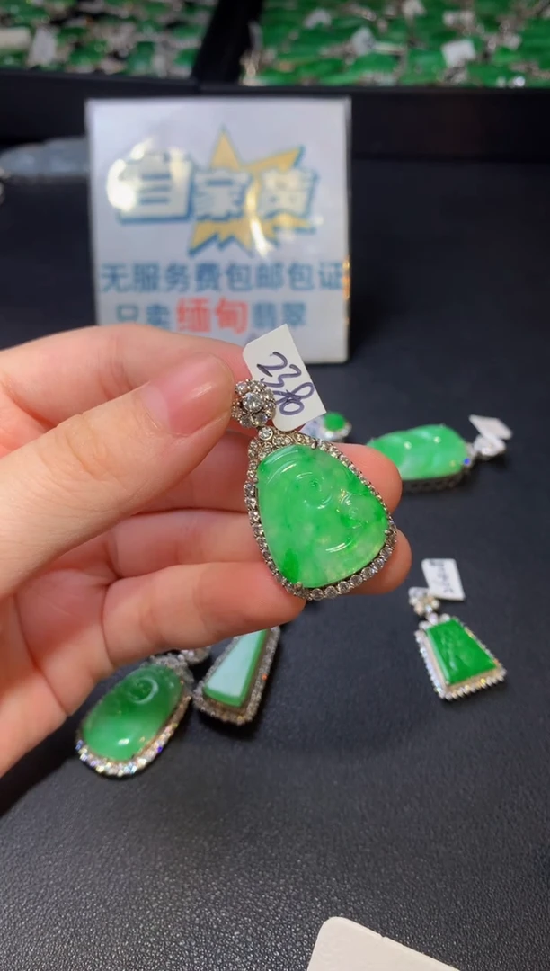 颈饰银S925镶嵌翡翠翡翠1