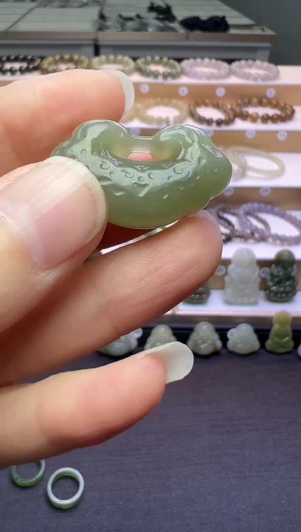 颈饰未镶嵌和田玉217号链接