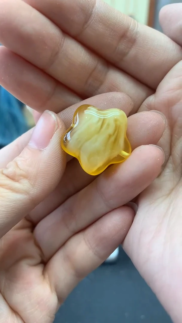 未镶嵌琥珀珠宝奇石2613