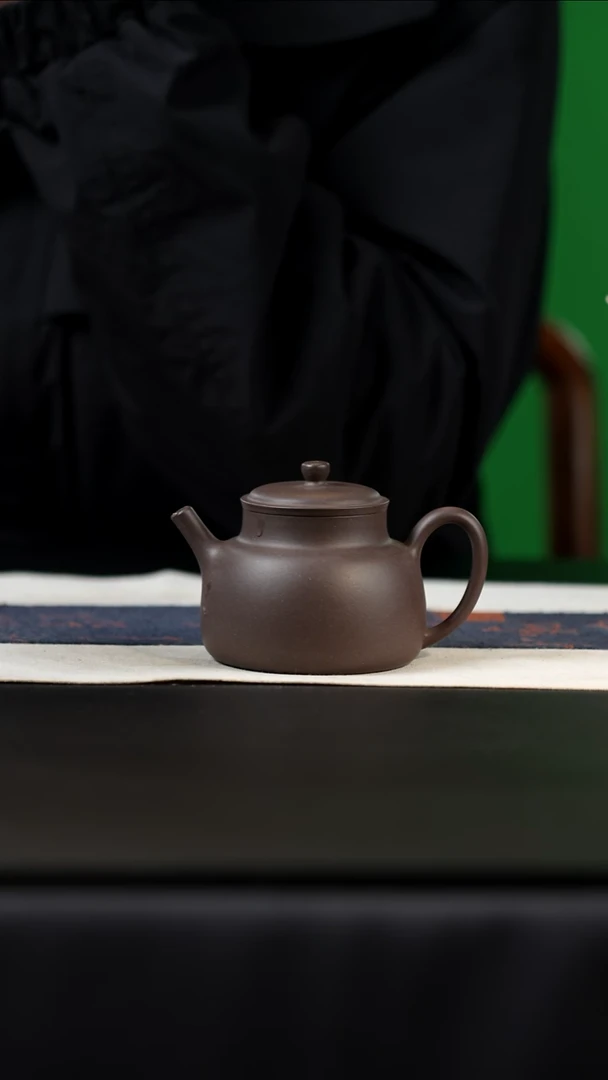 茶壶紫砂特紫泥言心，170cc